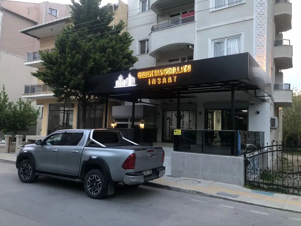 Özbektaşoğulları İnşaat merkez ofisi